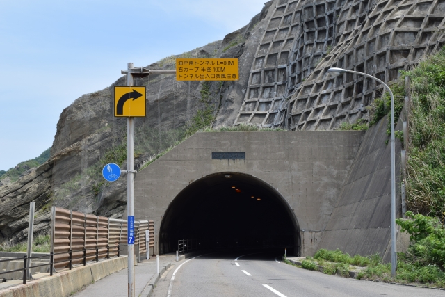 運転中のトンネル