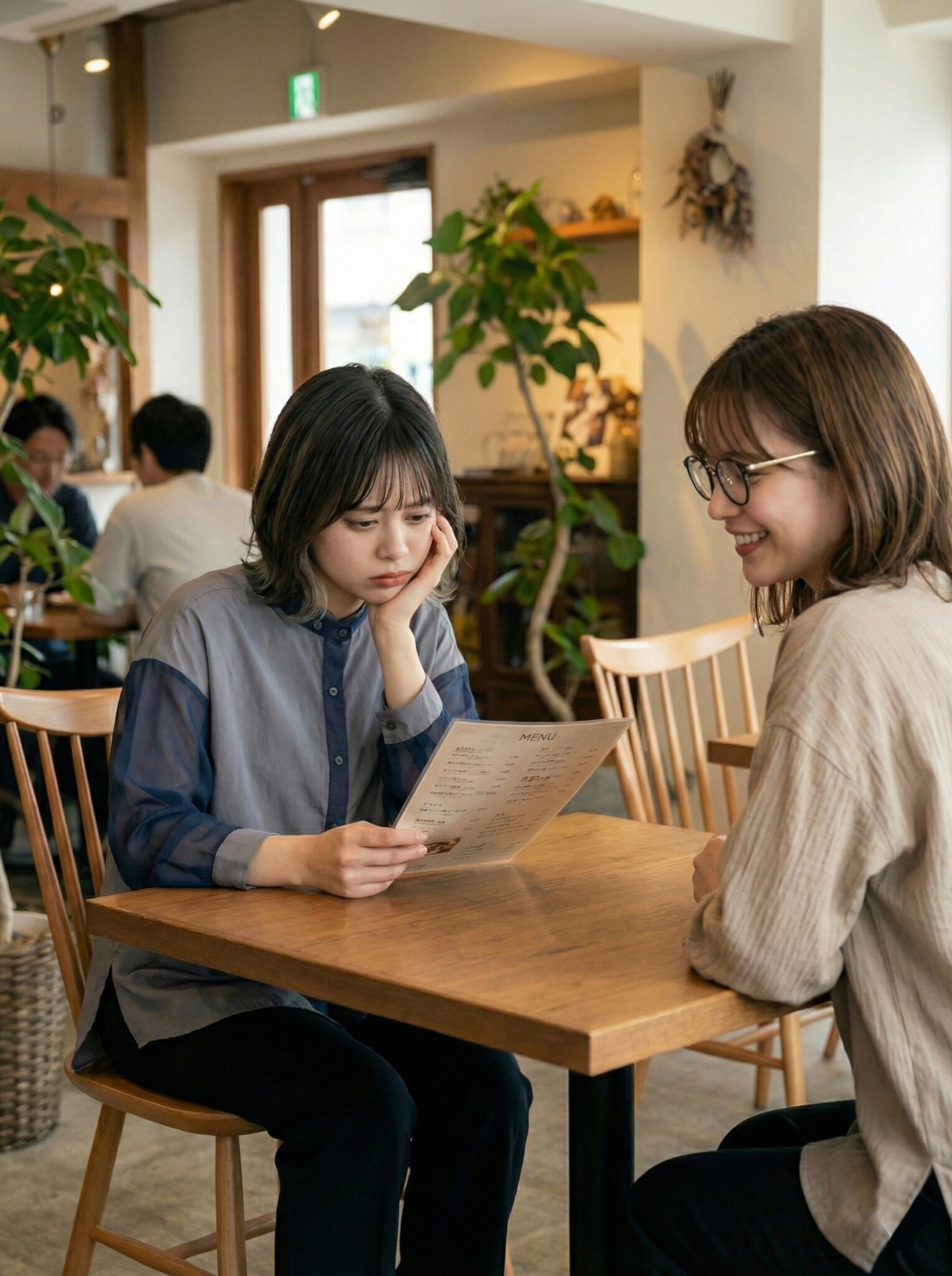 カフェでの手元